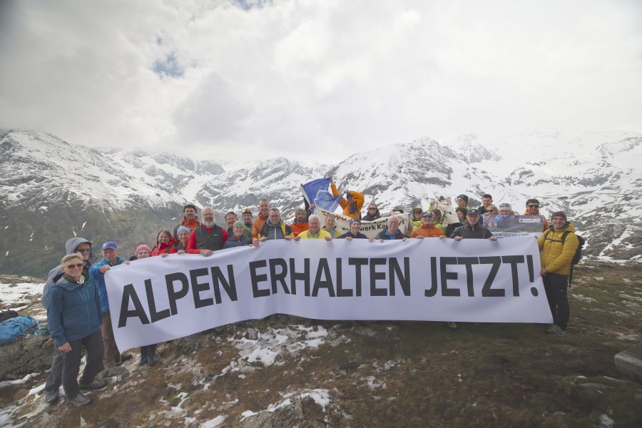 Bergwelt in Bedrngnis: Internationale Allianz fordert Respekt fr die Alpen